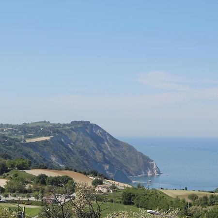 Affittacamere Le Fontanelle Ancona Exterior photo
